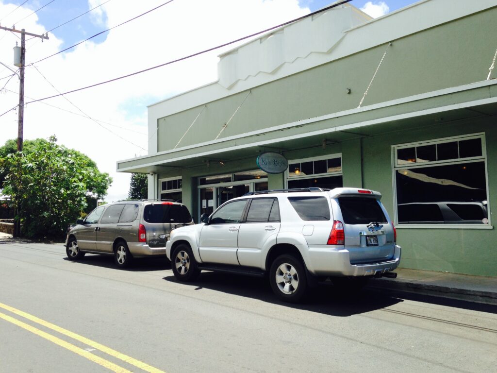 Kula Bistro drive by