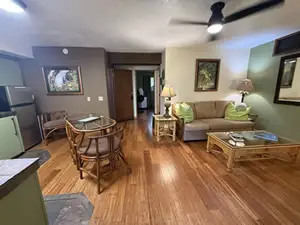 Maui Bed and Breakfast Mango Suite